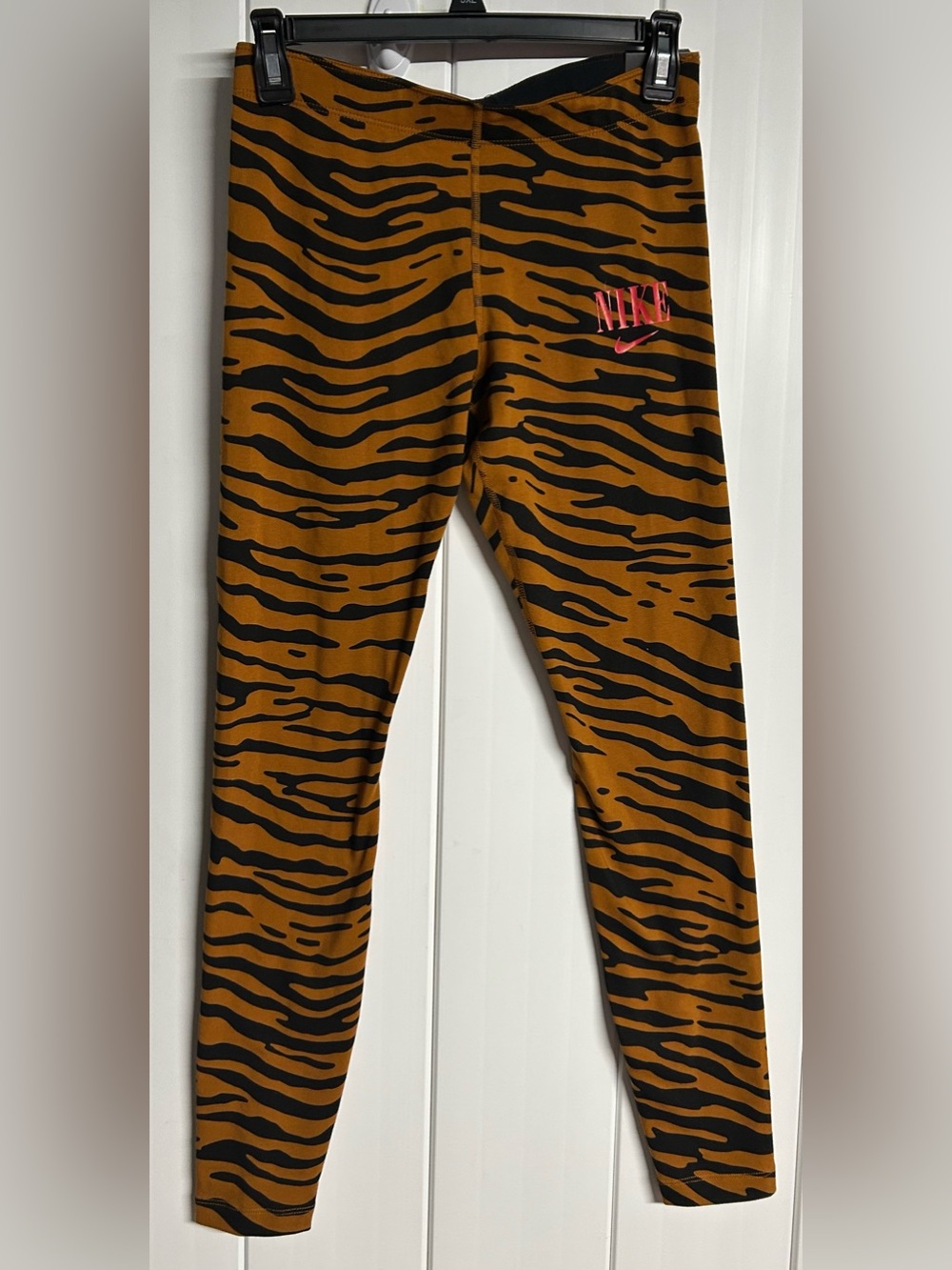 Nike Brown and Black Tiger-Print Women’s Leggings with Pink Logo